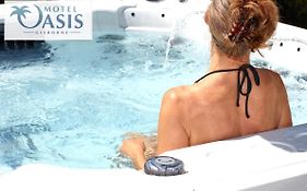 Motel Oasis